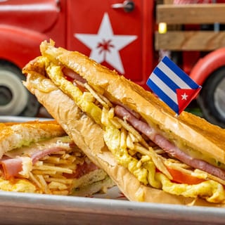 BREAKFAST SANDWICH
