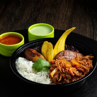 ESPECIAL JUEVES ROPA VIEJA BOWL