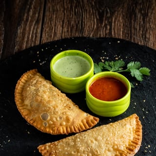 2 EMPANADAS FEAST